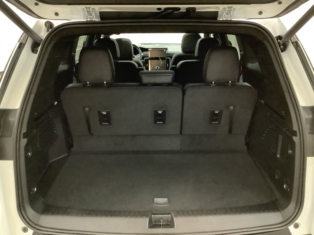 New 2026 GMC Acadia AT4 w/ Super Cruise Package image 8