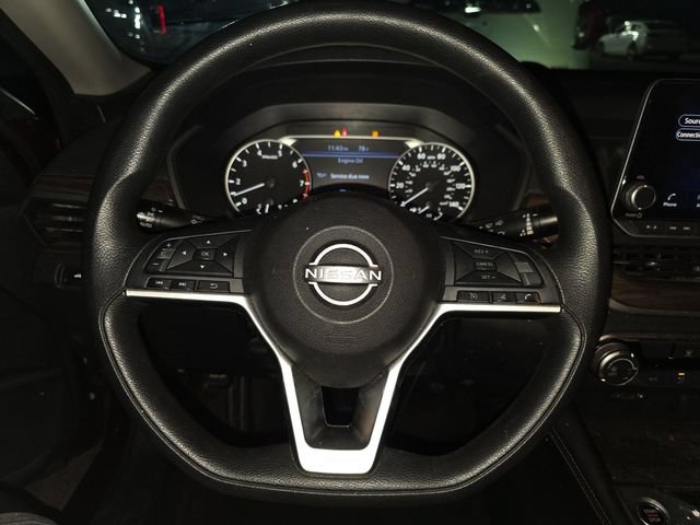 Used 2023 Nissan Altima 2.5 SV FWD image 4