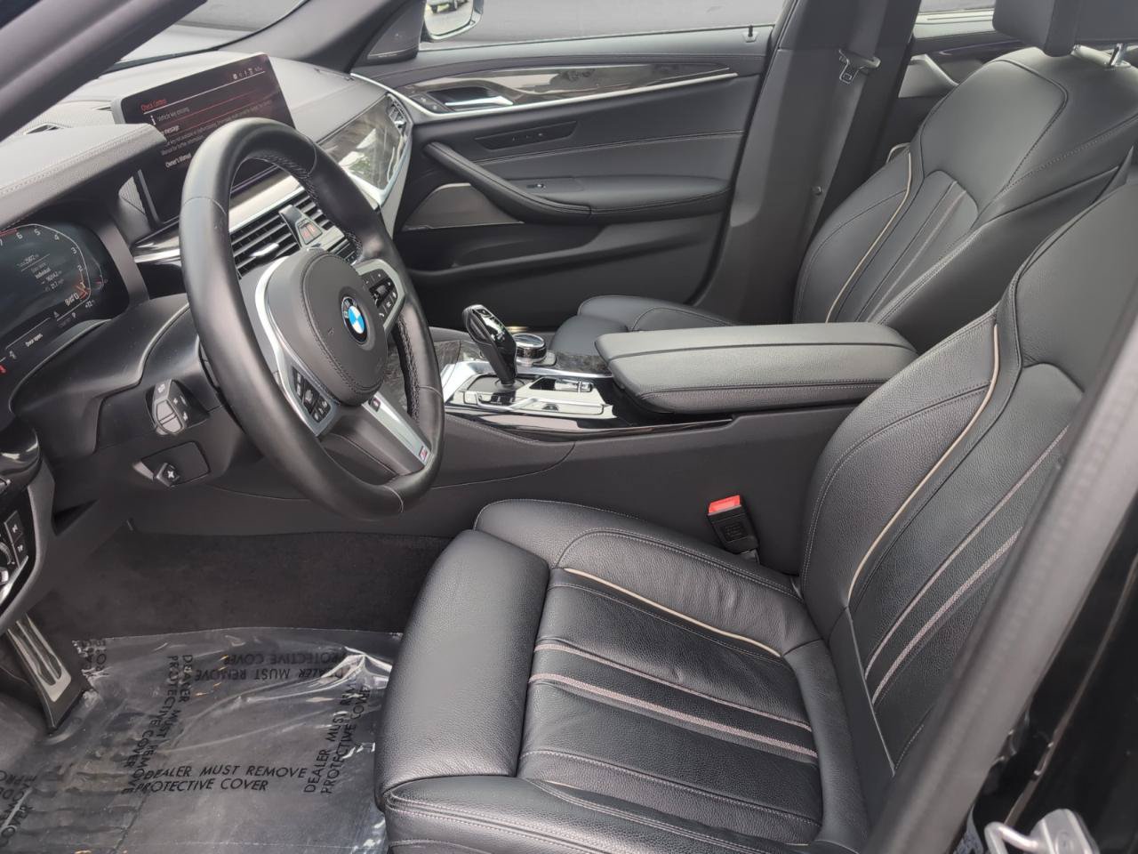 Used 2022 BMW M550i xDrive w/ Executive Package AWD/4WD image 15