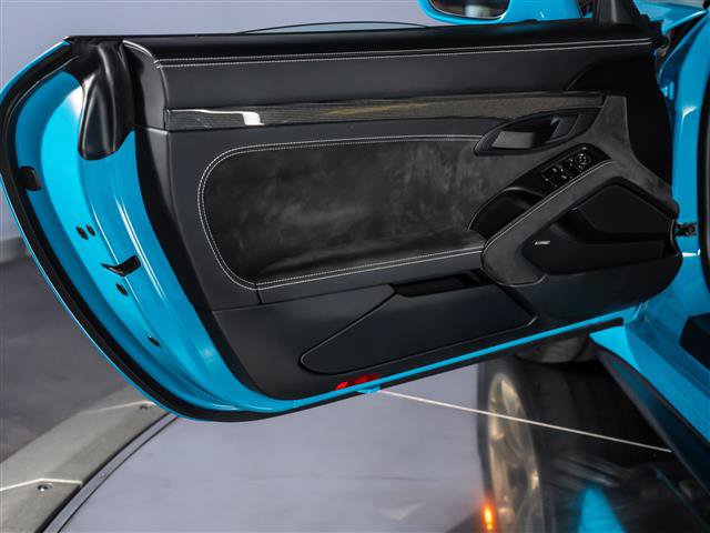 Used 2018 Porsche 911 GT2 RS RWD image 29