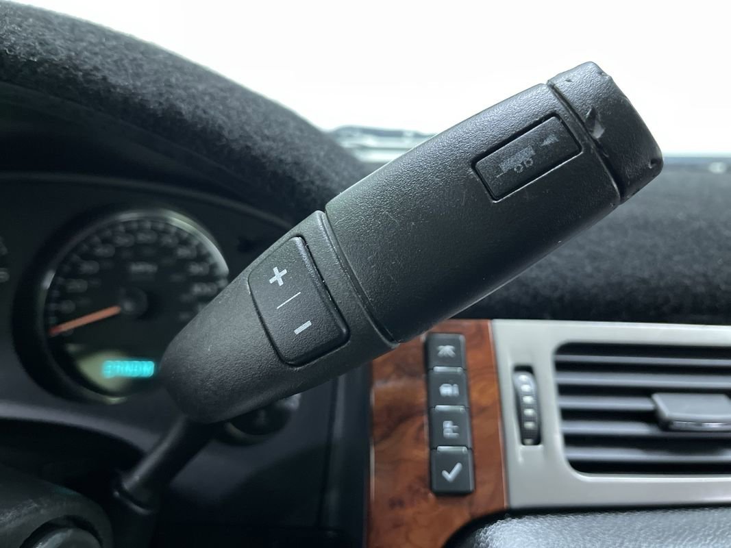 Used 2013 Chevrolet Tahoe LT image 23