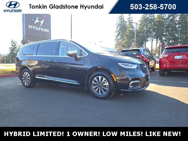 Used 2023 Chrysler Pacifica Limited