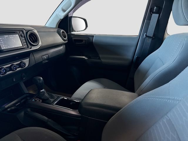 Used 2017 Toyota Tacoma SR5 w/ Tow Package image 21