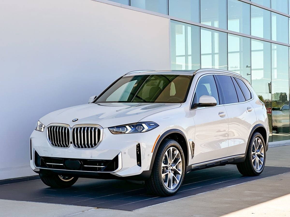 New 2026 BMW X5 xDrive40i w/ Premium Package image 9