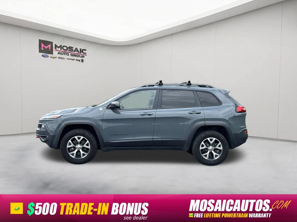 Used 2015 Jeep Cherokee Trailhawk AWD/4WD image 4