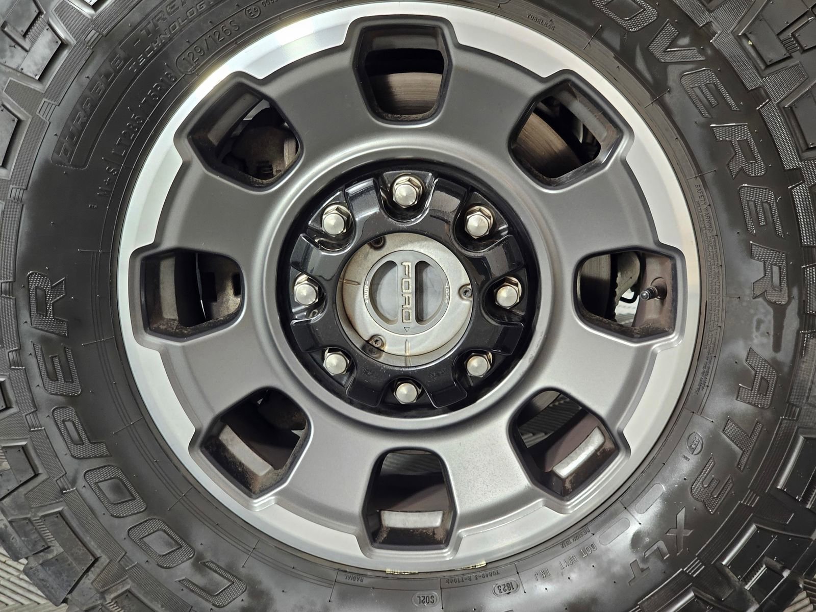 Used 2022 Ford F250 Lariat w/ Tremor Off-Road Package image 8