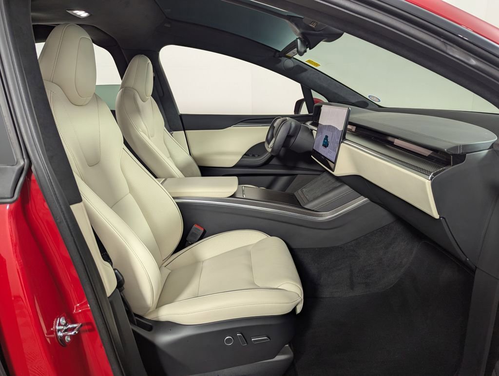 Used 2022 Tesla Model X Plaid image 35