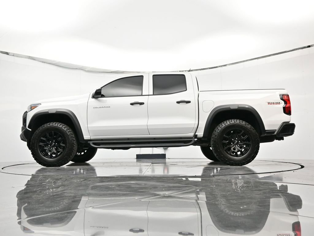 Certified 2024 Chevrolet Colorado Trail Boss w/ Advanced Trailering Package image 44