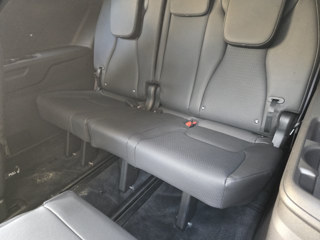 Certified 2025 Kia Carnival SX Prestige FWD image 39