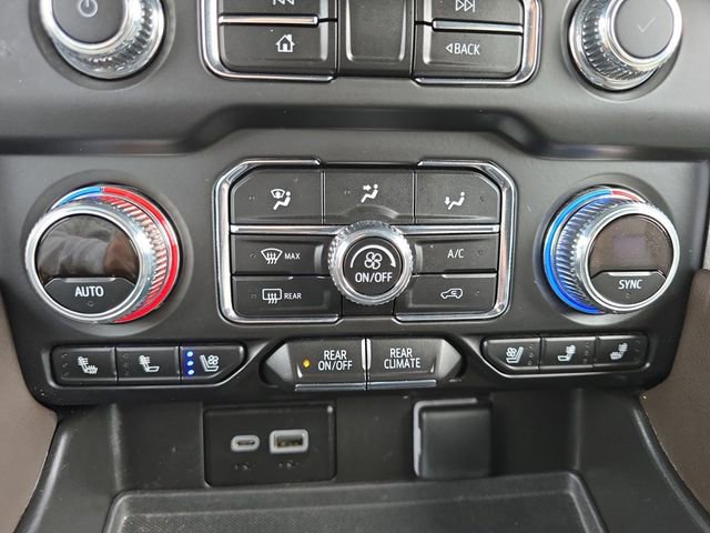 Used 2023 GMC Yukon SLT image 4