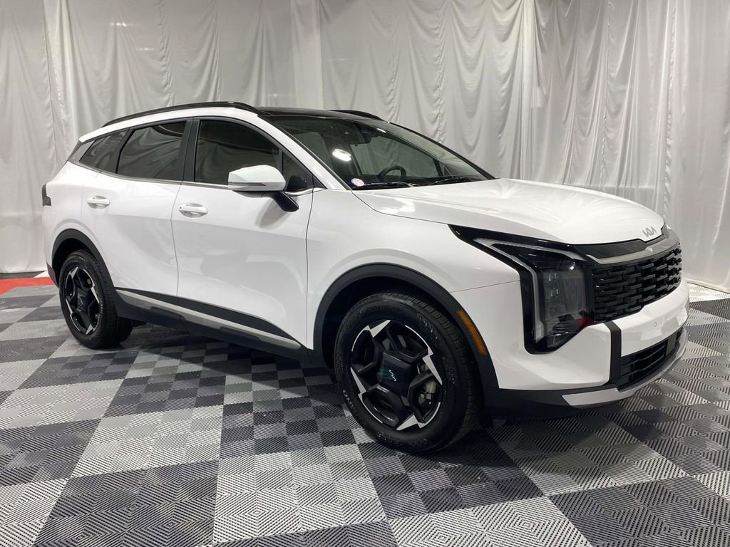 Used 2026 Kia Sportage EX w/ EX Panorama Roof Package image 5