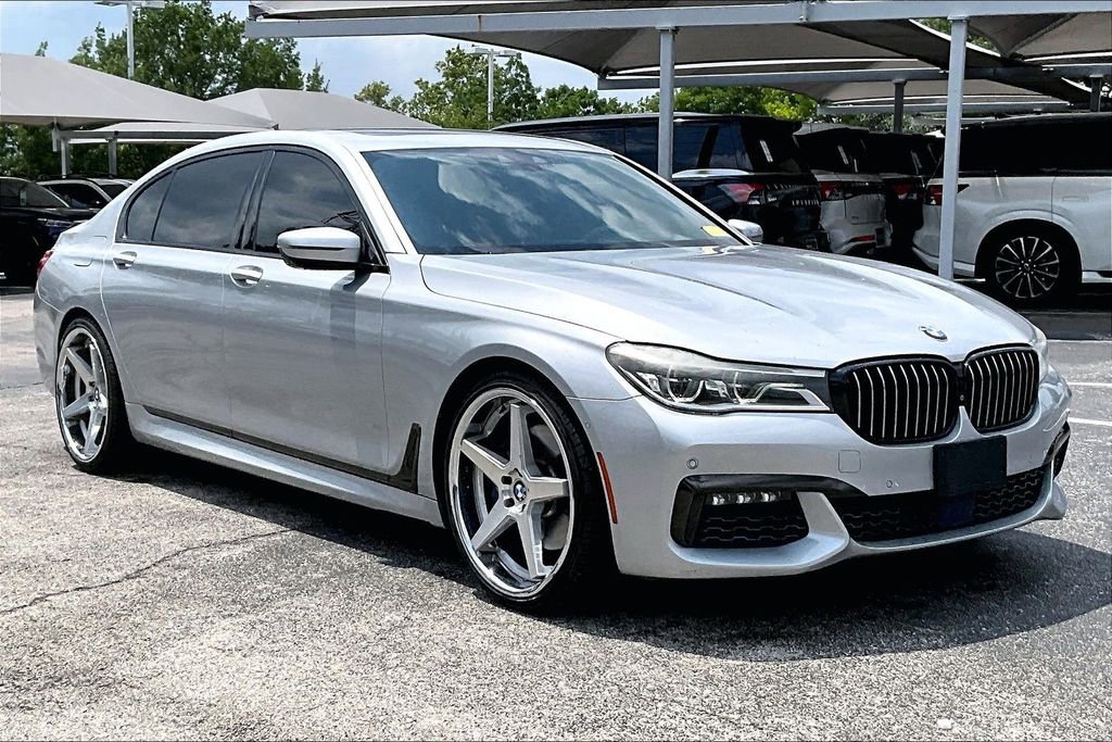 Used 2017 BMW 750i RWD video 1