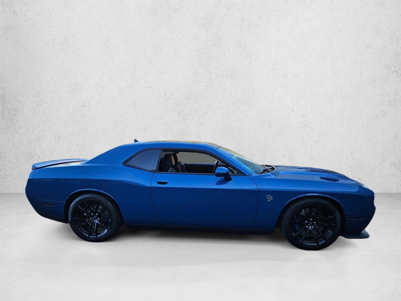 Used 2023 Dodge Challenger SRT Hellcat RWD image 4