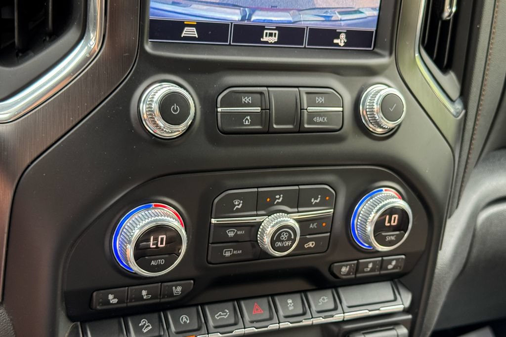 Used 2021 GMC Sierra 1500 AT4 w/ AT4 Preferred Package AWD/4WD image 40