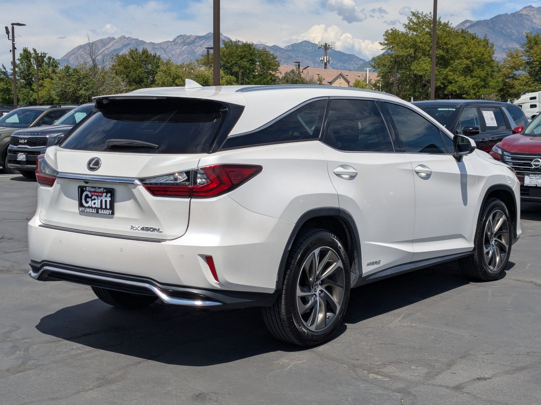 Used 2019 Lexus RX 450hL Luxury w/ Accessory Package AWD/4WD image 3