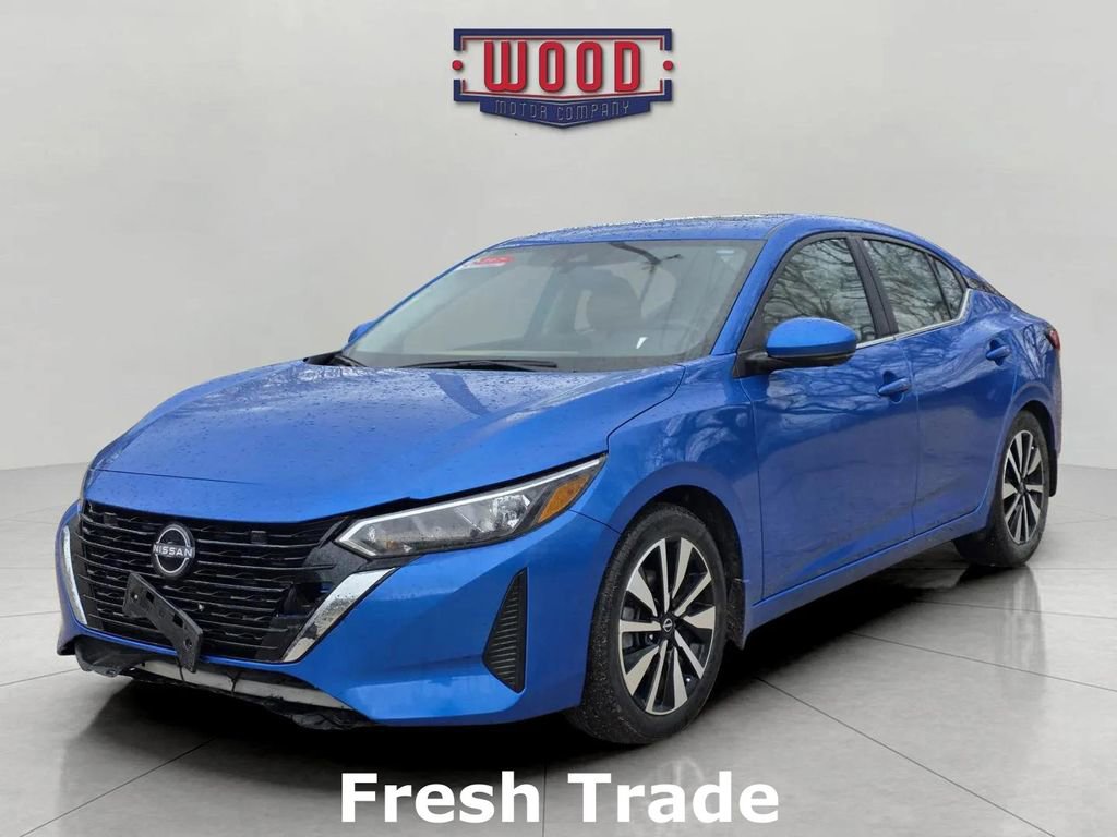 Used 2025 Nissan Sentra SV w/ SV Premium Package FWD image 3