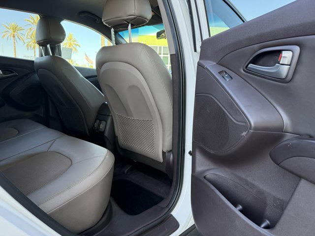 Used 2015 Hyundai Tucson SE image 22