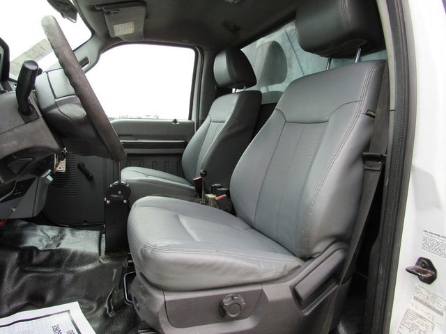 Used 2015 Ford F550 2WD Regular Cab Super Duty image 24