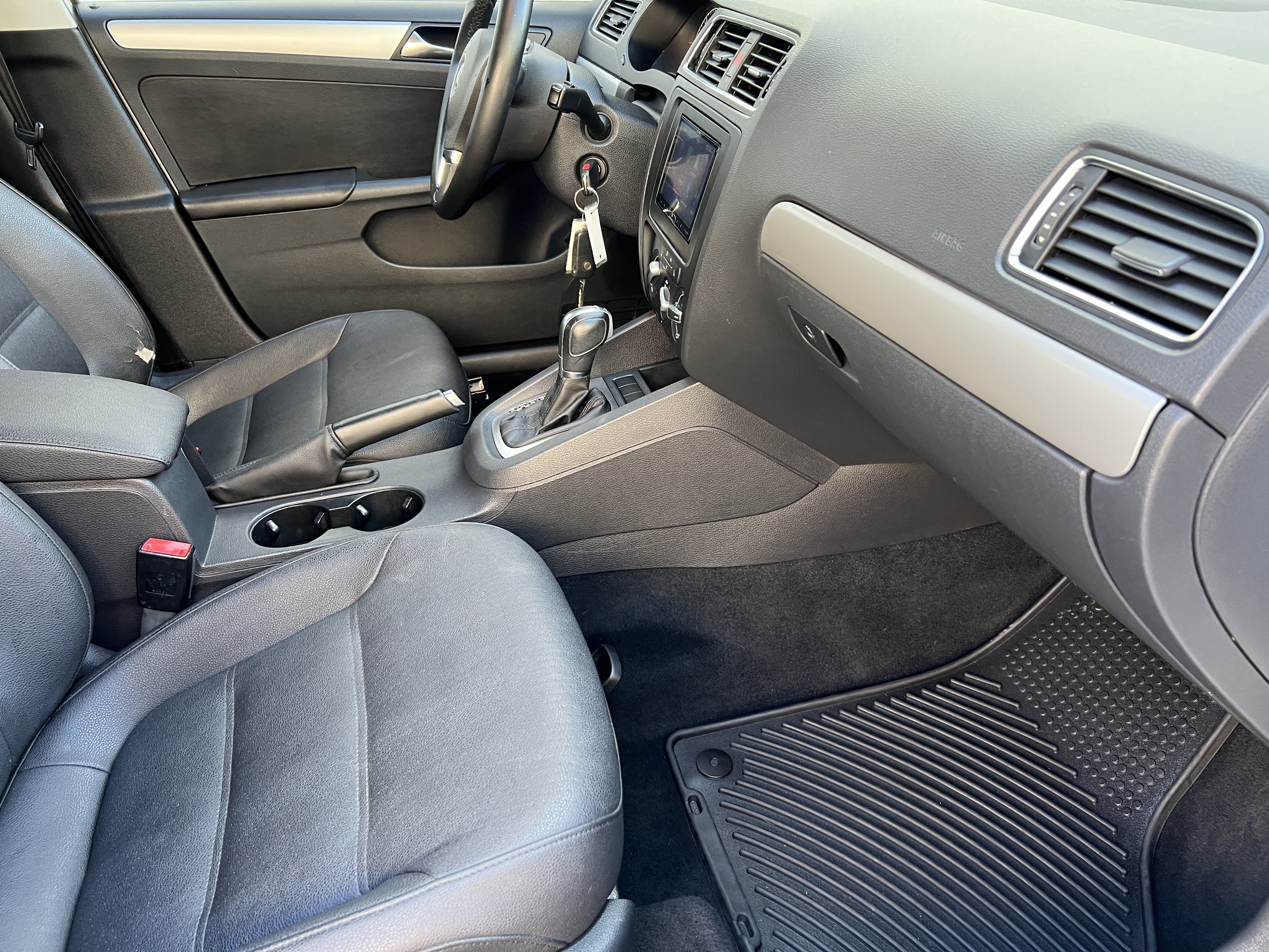 Used 2011 Volkswagen Jetta TDI FWD image 20