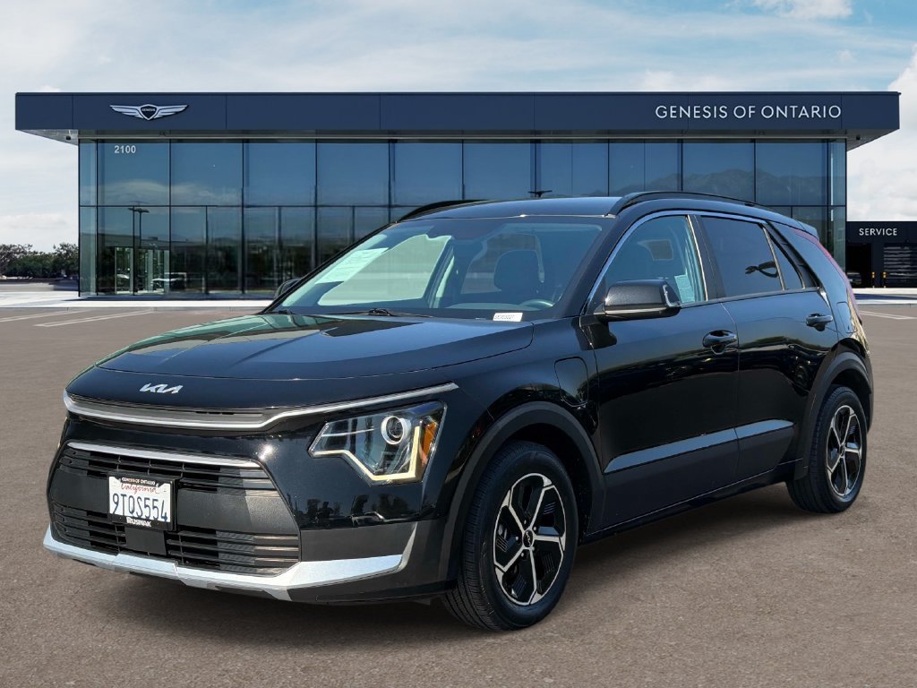 Used 2025 Kia Niro EX FWD image 3