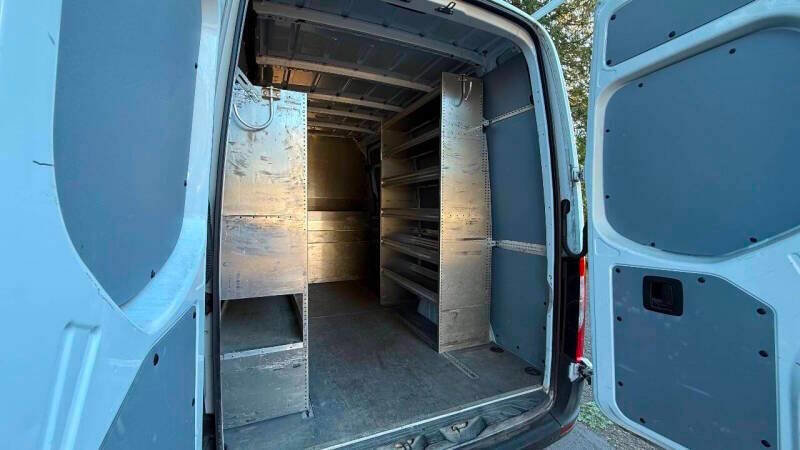 Used 2019 Mercedes-Benz Sprinter 144 image 19