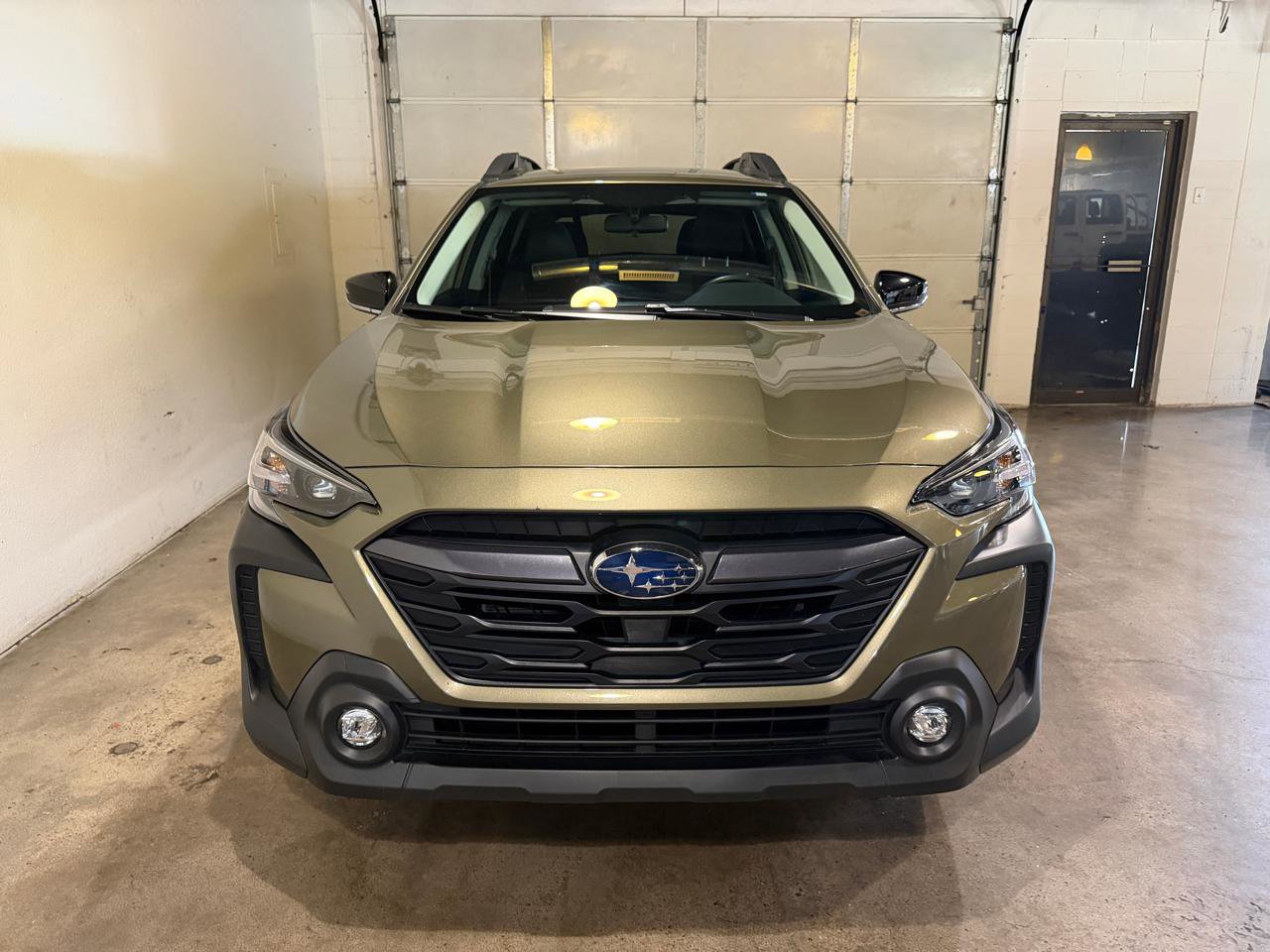 Used 2024 Subaru Outback Premium image 4