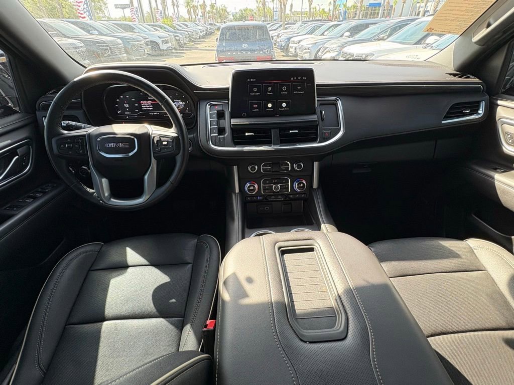 Used 2022 GMC Yukon XL SLT w/ SLT Luxury Package AWD/4WD image 20