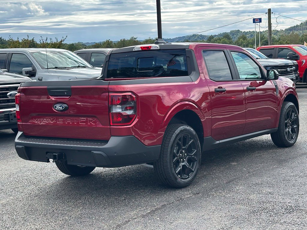 New 2026 Ford Maverick XLT w/ Black Appearance Package AWD/4WD image 32