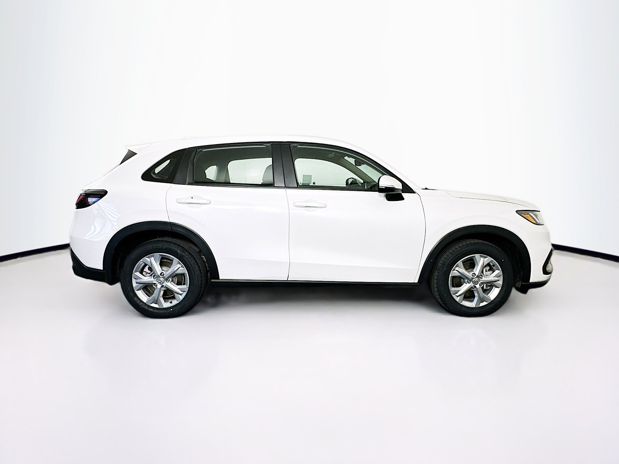 Used 2023 Honda HR-V LX image 10