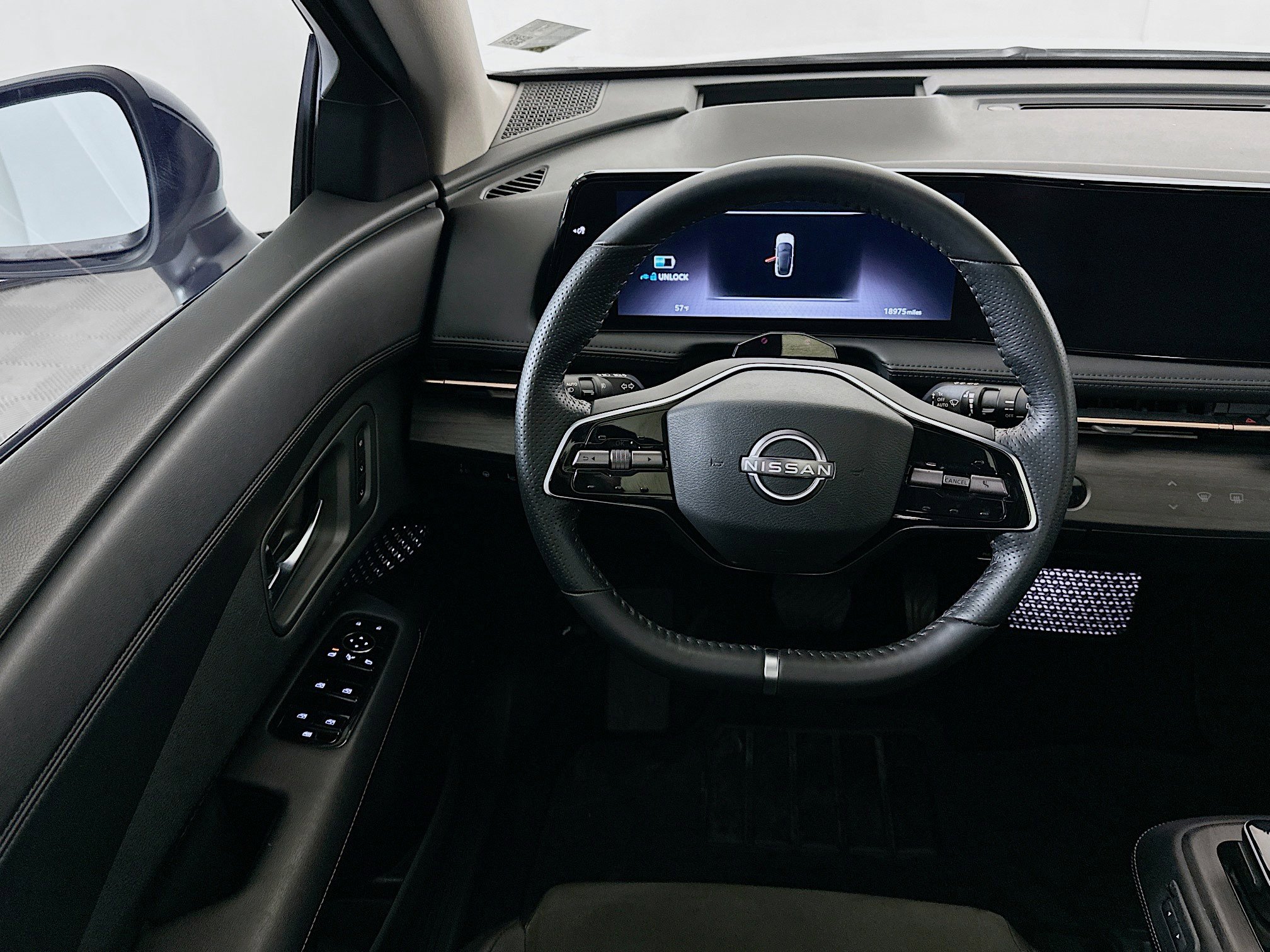 Used 2023 Nissan Ariya FWD image 18