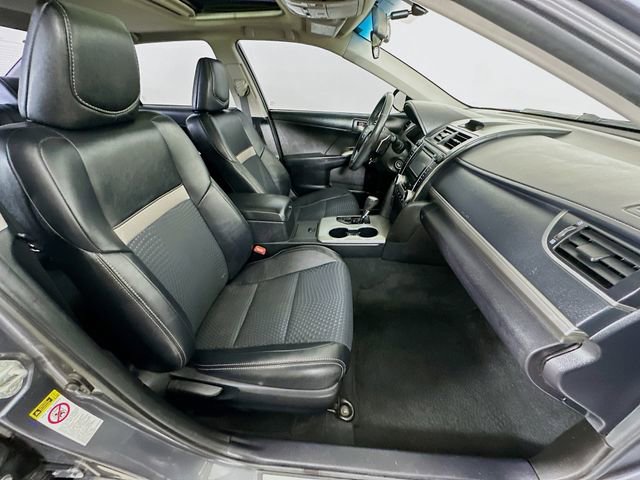 Used 2012 Toyota Camry SE FWD image 7