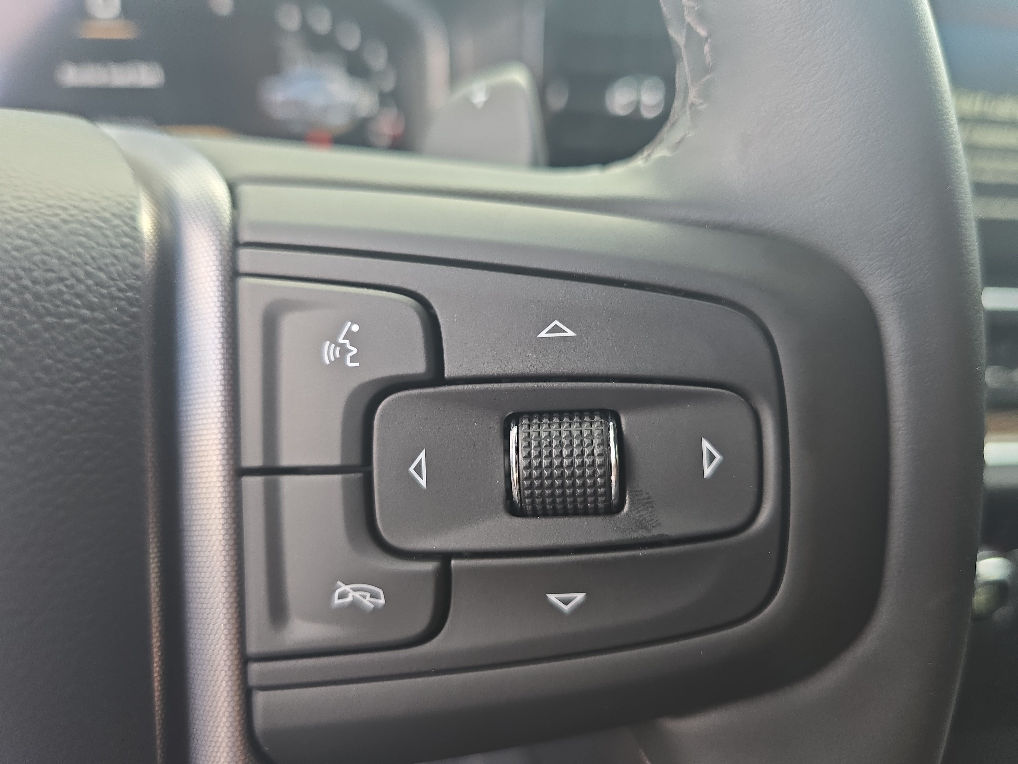 Used 2026 GMC Sierra 1500 Elevation w/ Elevation Premium Package AWD/4WD image 18
