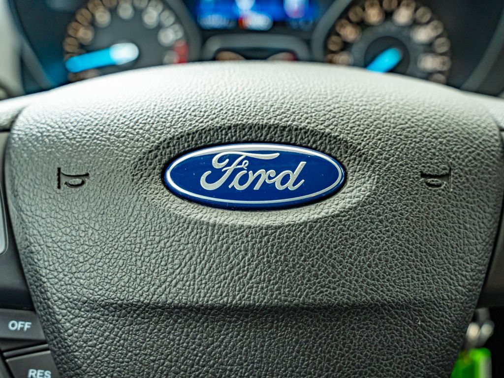 Used 2017 Ford Escape SE FWD image 21