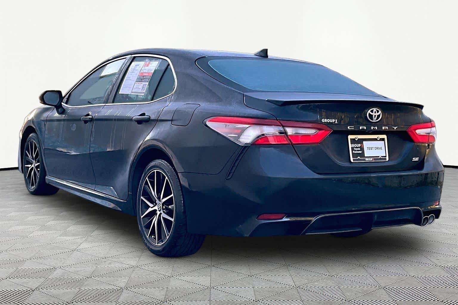 Used 2023 Toyota Camry SE w/ Convenience Package FWD image 12