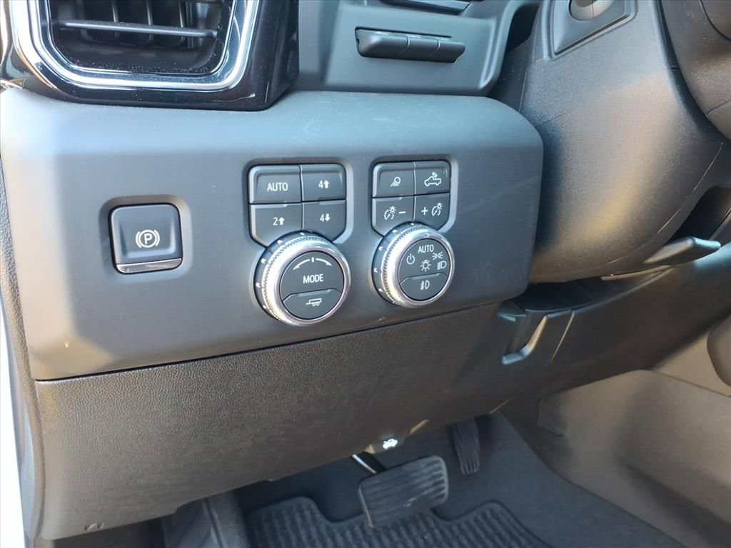 New 2026 GMC Sierra 3500 Denali Ultimate image 19