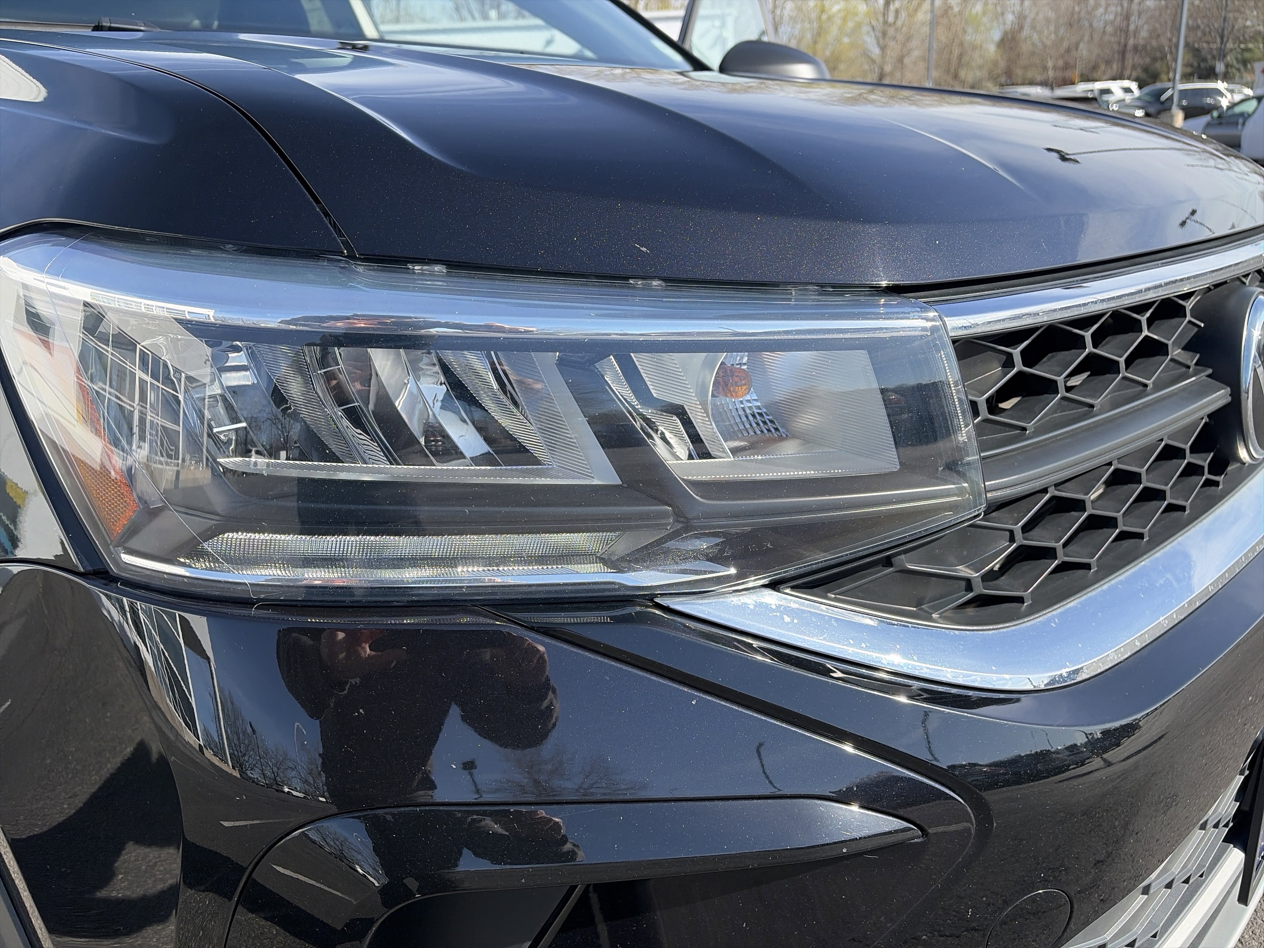 Certified 2022 Volkswagen Taos S image 28