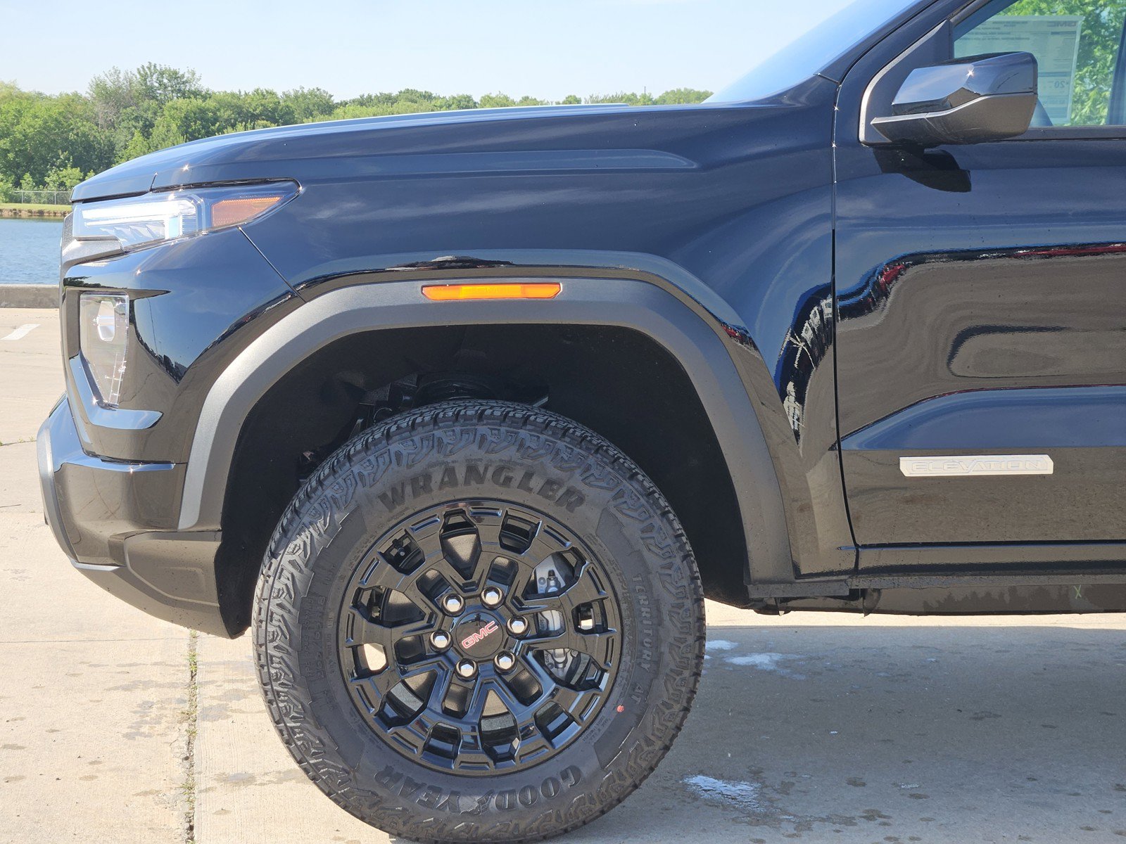 New 2026 GMC Canyon Elevation w/ Convenience Package RWD image 6
