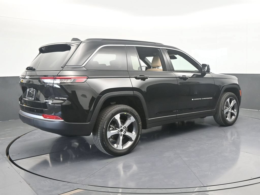 Used 2026 Jeep Grand Cherokee Limited RWD image 6
