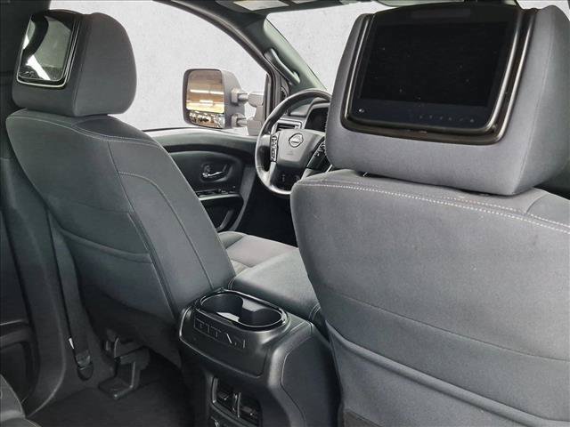 Used 2023 Nissan Titan SV w/ SV Convenience Package RWD image 20