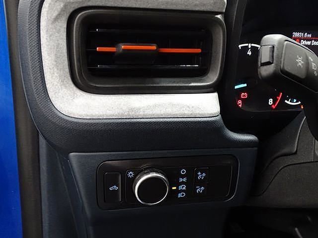 Used 2022 Ford Maverick XLT image 17