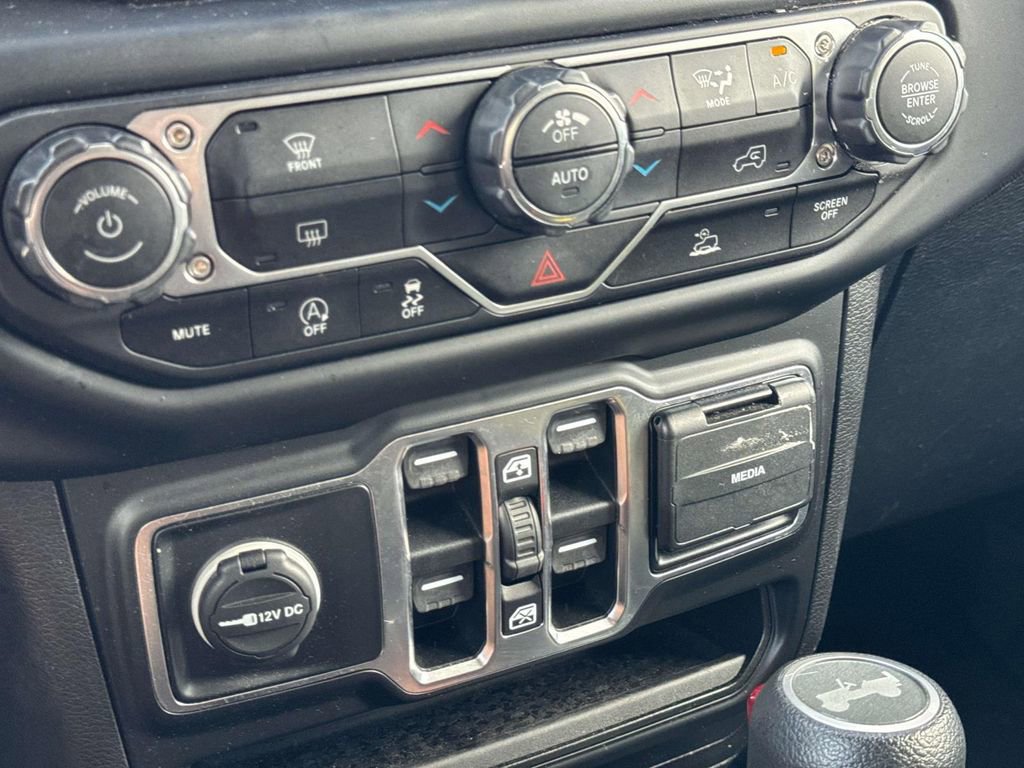 Used 2021 Jeep Wrangler Unlimited Islander image 20