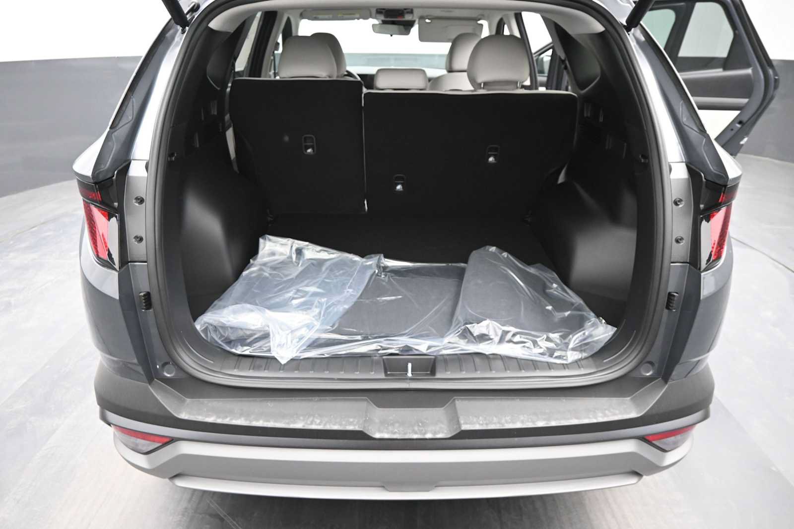 New 2026 Hyundai Tucson SEL Plus AWD/4WD image 13
