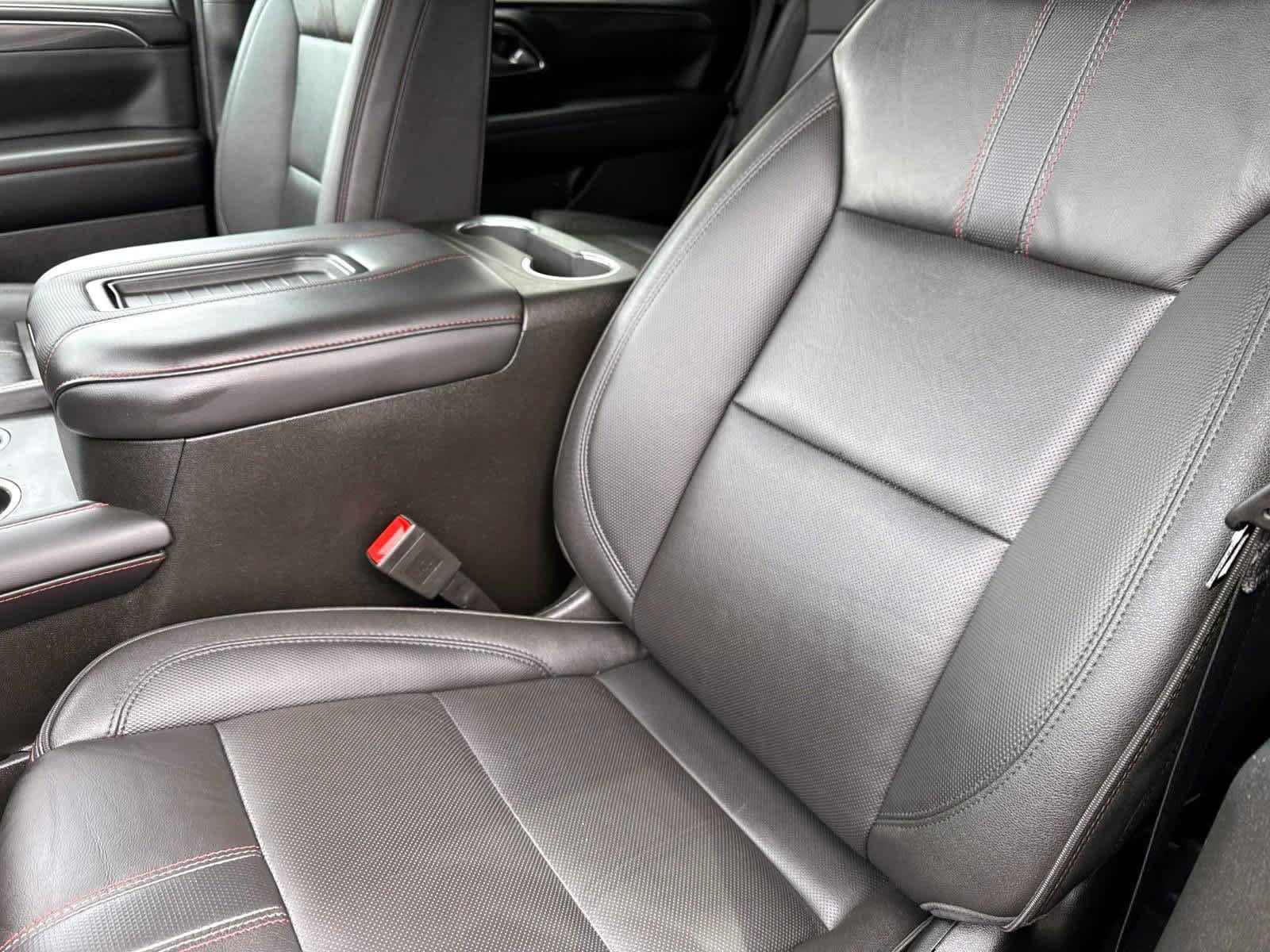 Used 2024 Chevrolet Tahoe RST AWD/4WD image 19
