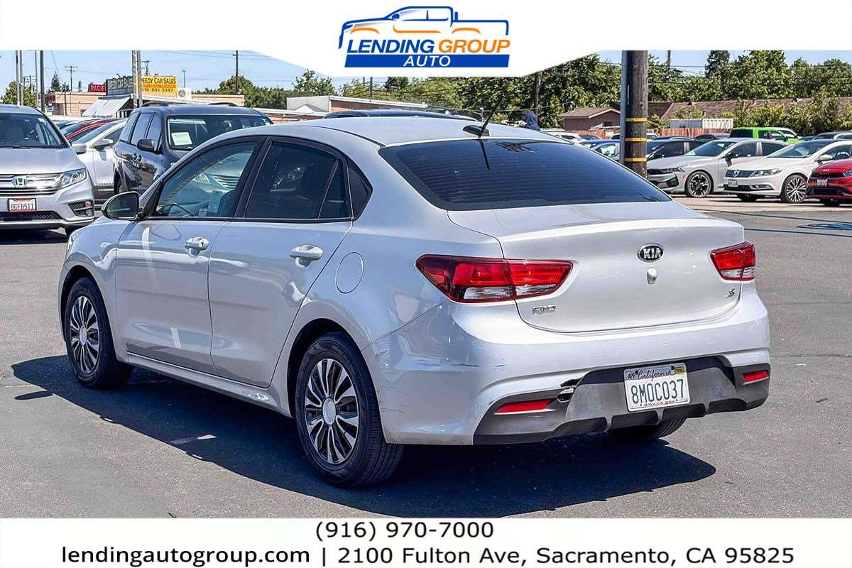 Used 2019 Kia Rio S FWD image 2