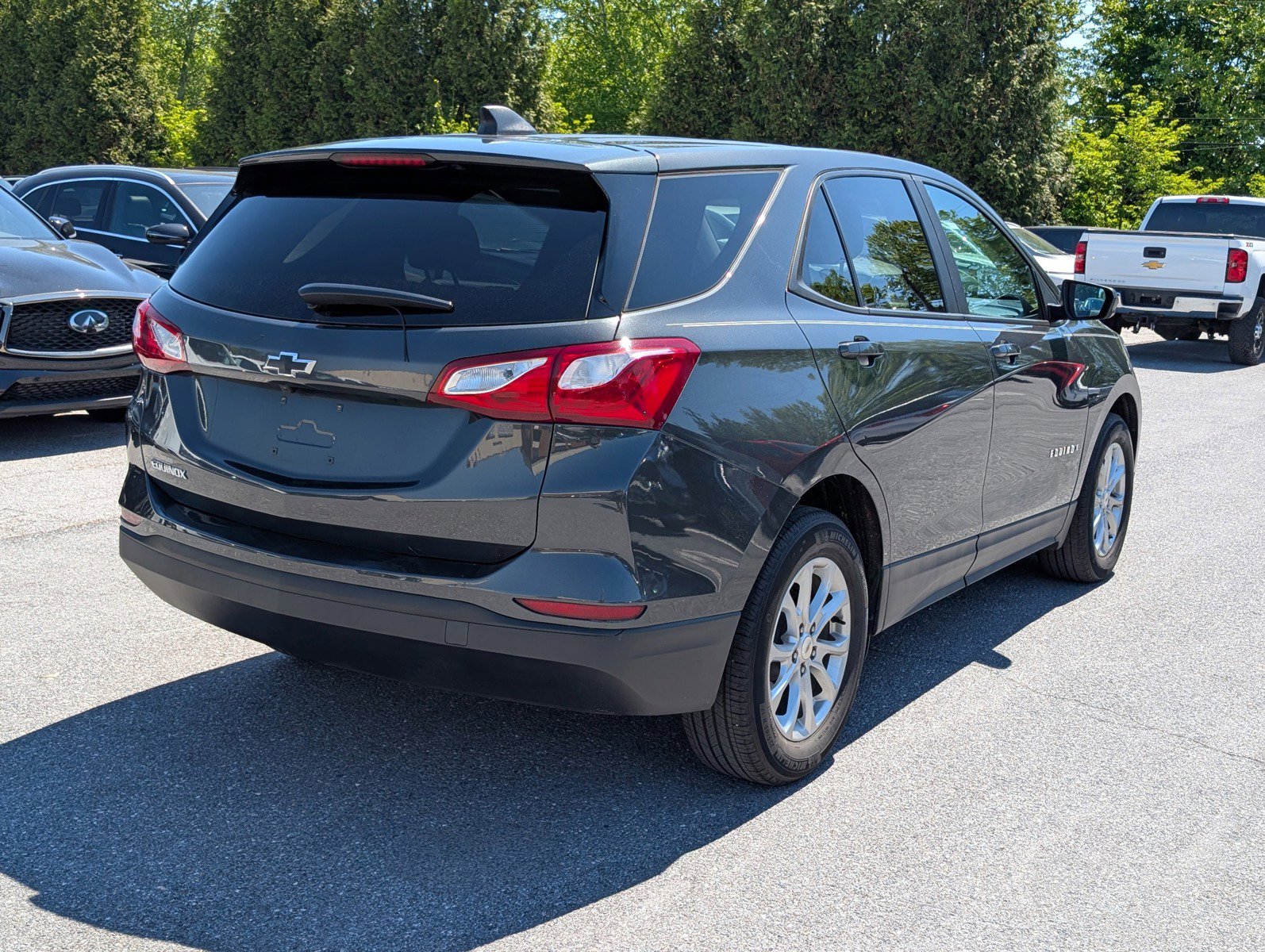 Used 2021 Chevrolet Equinox LS w/ LS Convenience Package FWD image 5