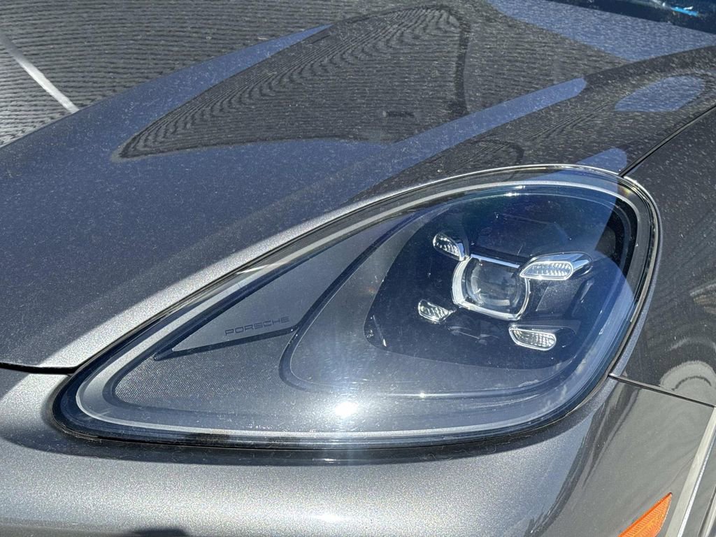 Used 2021 Porsche Cayenne image 7