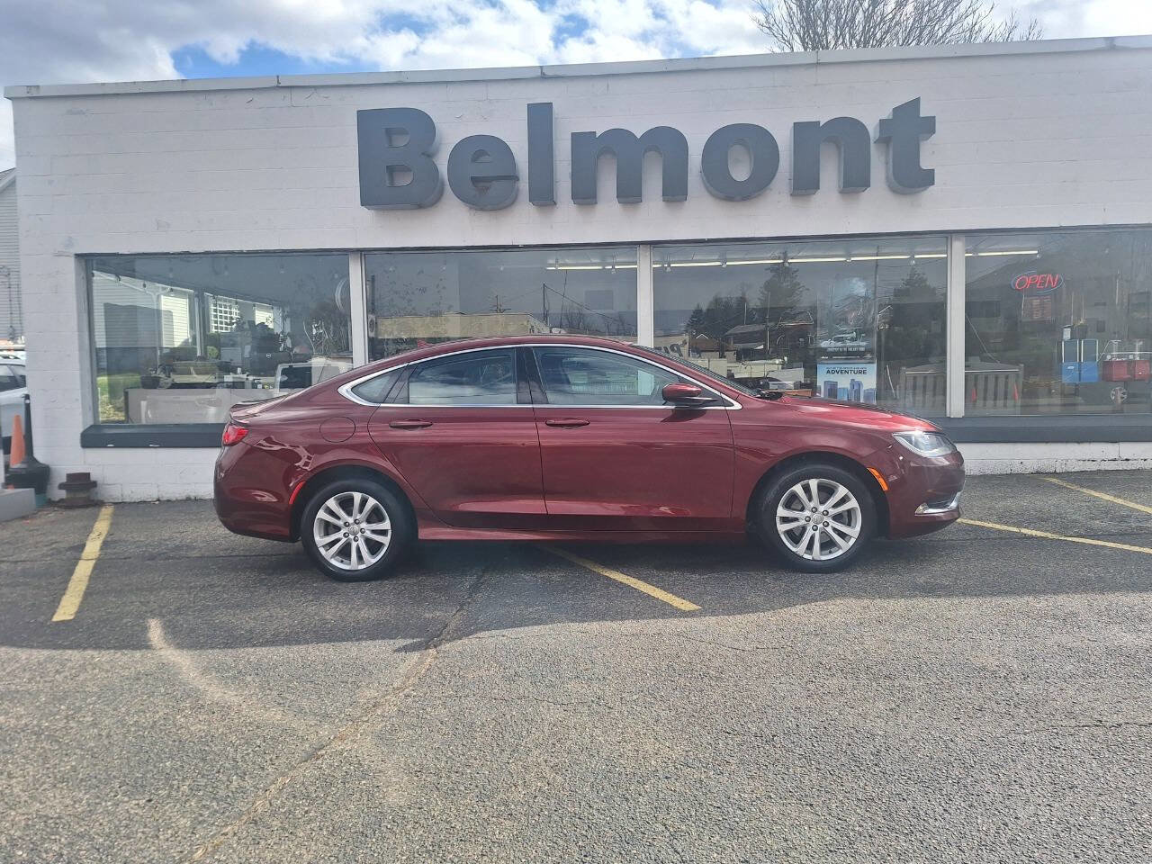 Used 2016 Chrysler 200 Limited Platinum w/ Comfort & Convenience Group FWD image 2