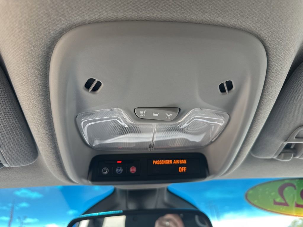 Used 2022 Chevrolet Bolt LT FWD image 11