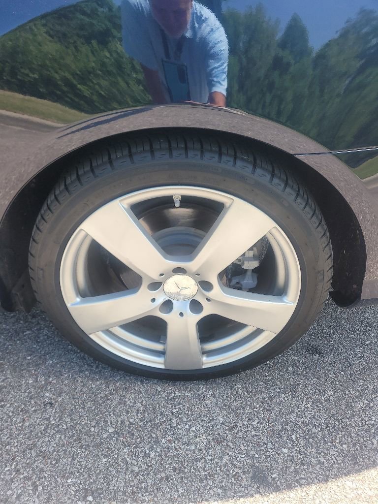 Used 2011 Mercedes-Benz E 550 Cabriolet image 6