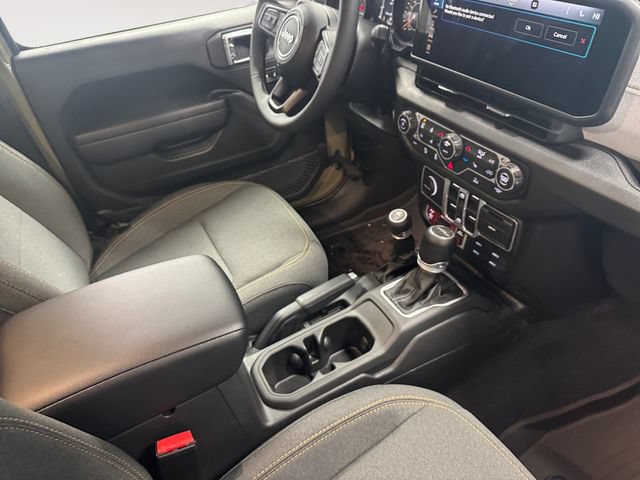 New 2026 Jeep Gladiator Sport AWD/4WD image 4